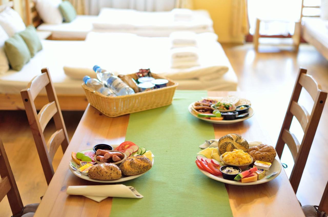 Wenderedu Business Center Bed and Breakfast Wrocław Buitenkant foto