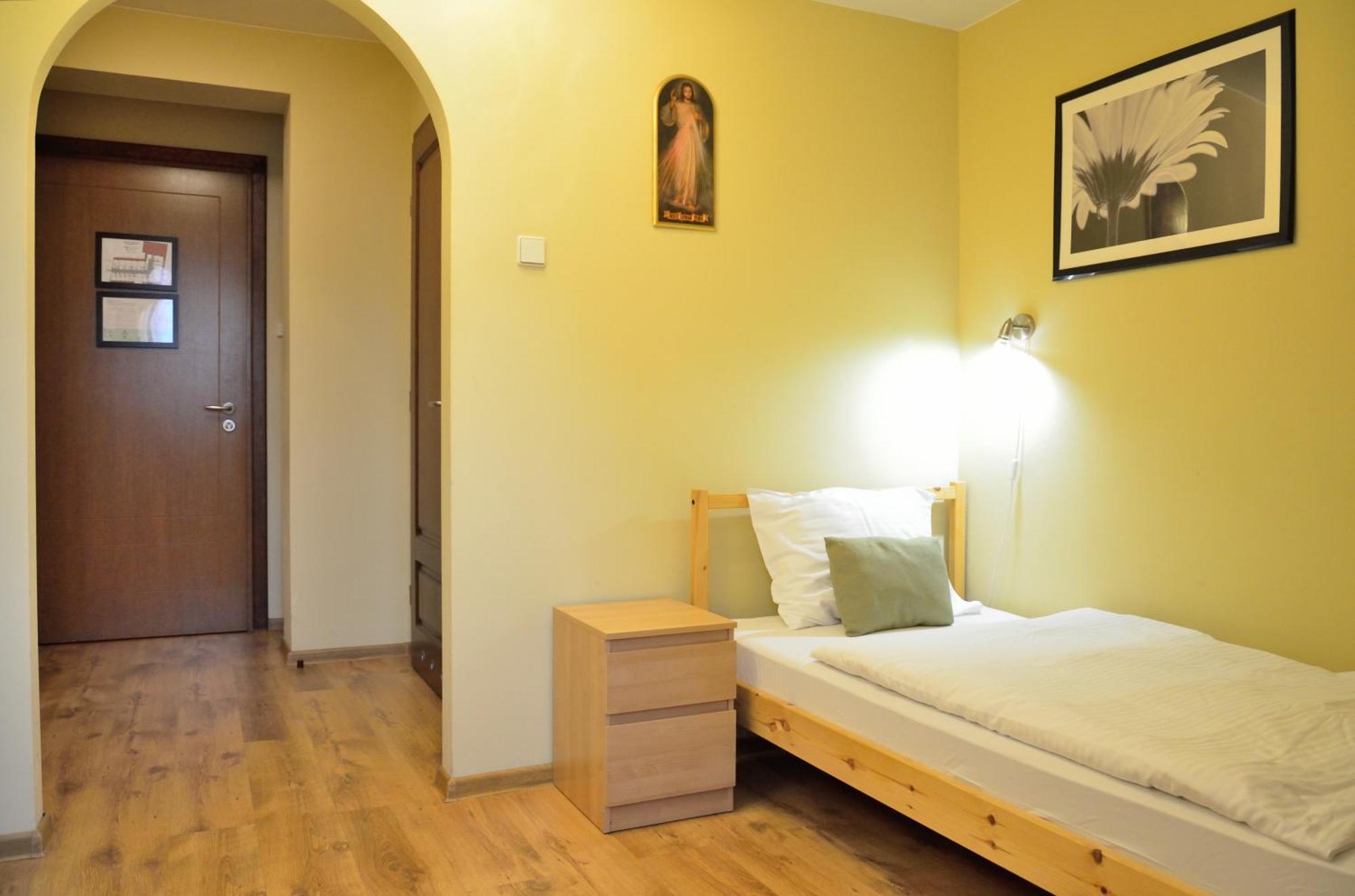 Wenderedu Business Center Bed and Breakfast Wrocław Buitenkant foto