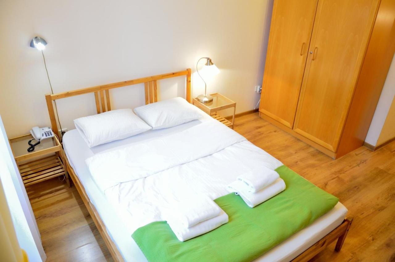 Wenderedu Business Center Bed and Breakfast Wrocław Buitenkant foto